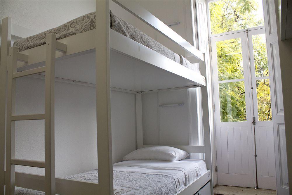 Ww Hostel & Suites 科英布拉 外观 照片